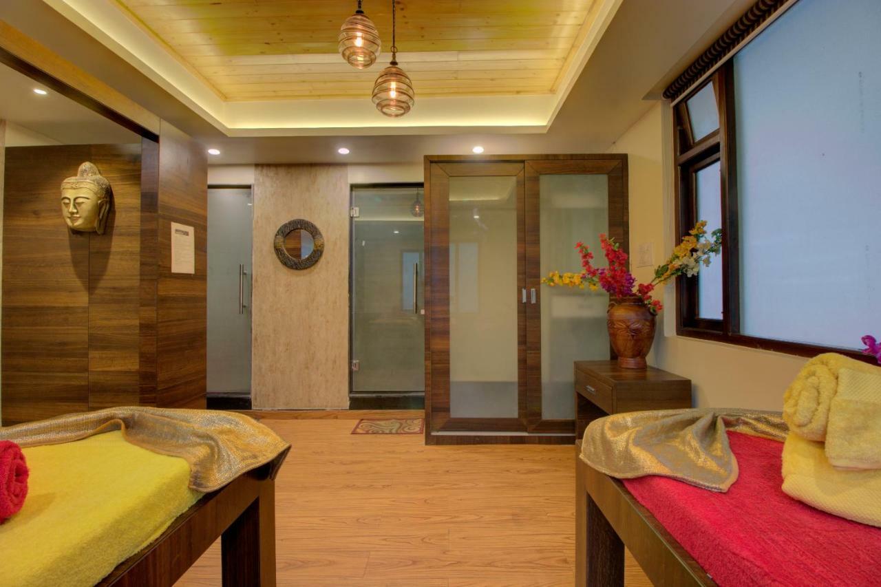 Maplewood Hotel & Spa Гангток Экстерьер фото