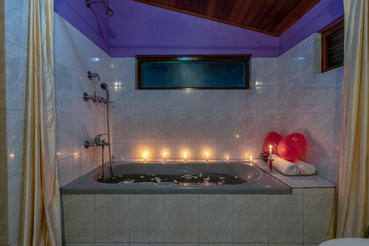 Maplewood Hotel & Spa Гангток Экстерьер фото